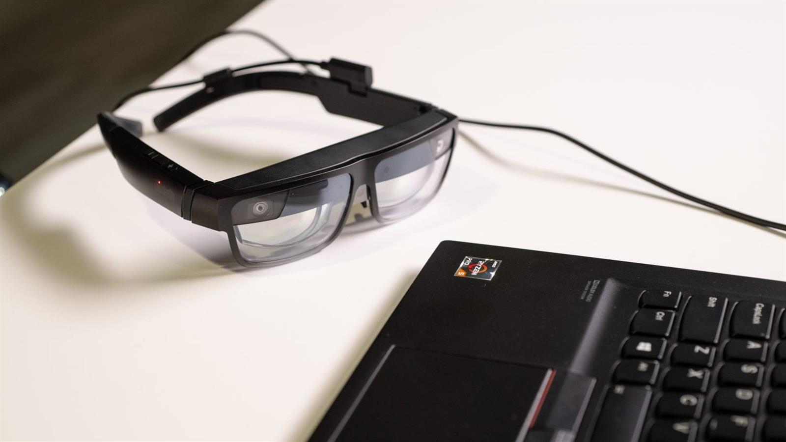 Lenovo即將推出新款AR眼鏡　最多同時顯示5個虛擬屏幕