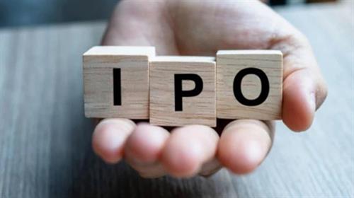 華爾街日報：中國擬推新規  禁止擁有大量敏感用戶數據企業赴美IPO