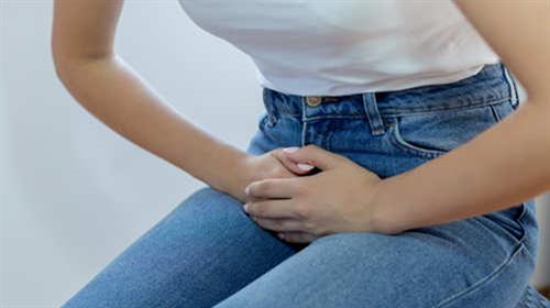 長時間憋尿會出現5大健康問題  4 招教你提升膀胱容量
